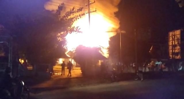 Gedung Gita Jalatama Terbakar