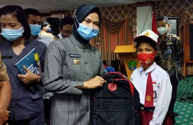 Bupati Nunukan Hj. Asmin Laura Hafid