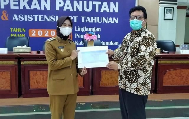 Bupati Nunukan Hj. Asmin Laura Hafid