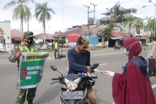 taat protokol kesehatan.
