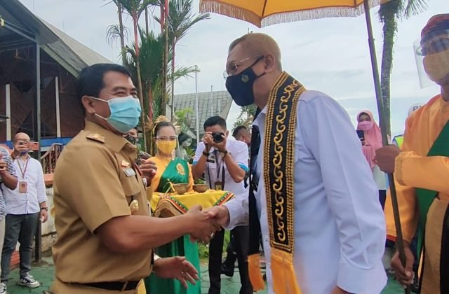 menyambut kedatangan Setjen Wantannas RI