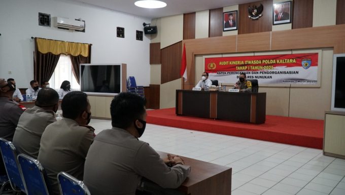 Kapolres Nunukan AKBP Syaiful Anwar Sik, pada saat melakukan pemaparan audit kinerja