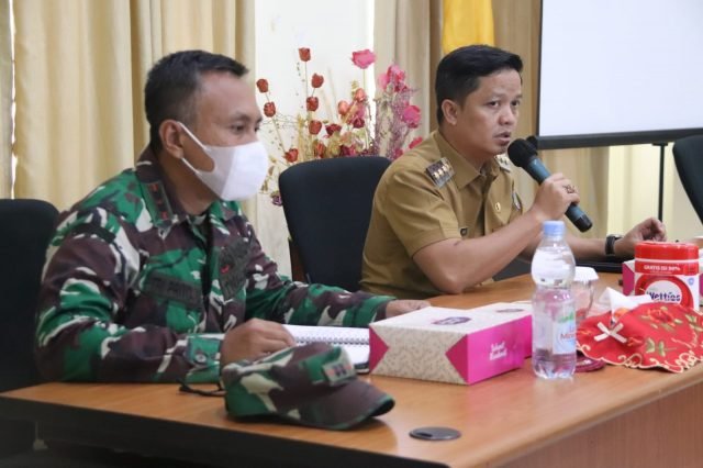 Ibrahim Ali memimpin rapat penerapan PPKM Level 3