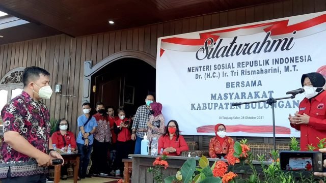 Mensos RI Tri Rismaharini