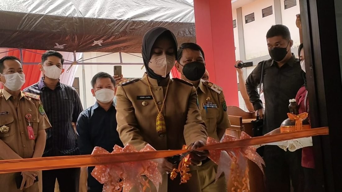 Bupati Nunukan Hj. Asmin Laura Hafid