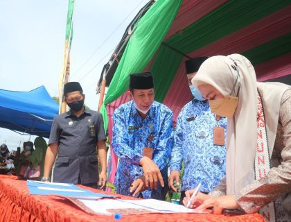 Bupati Nunukan Hj. Asmin Laura Hafid