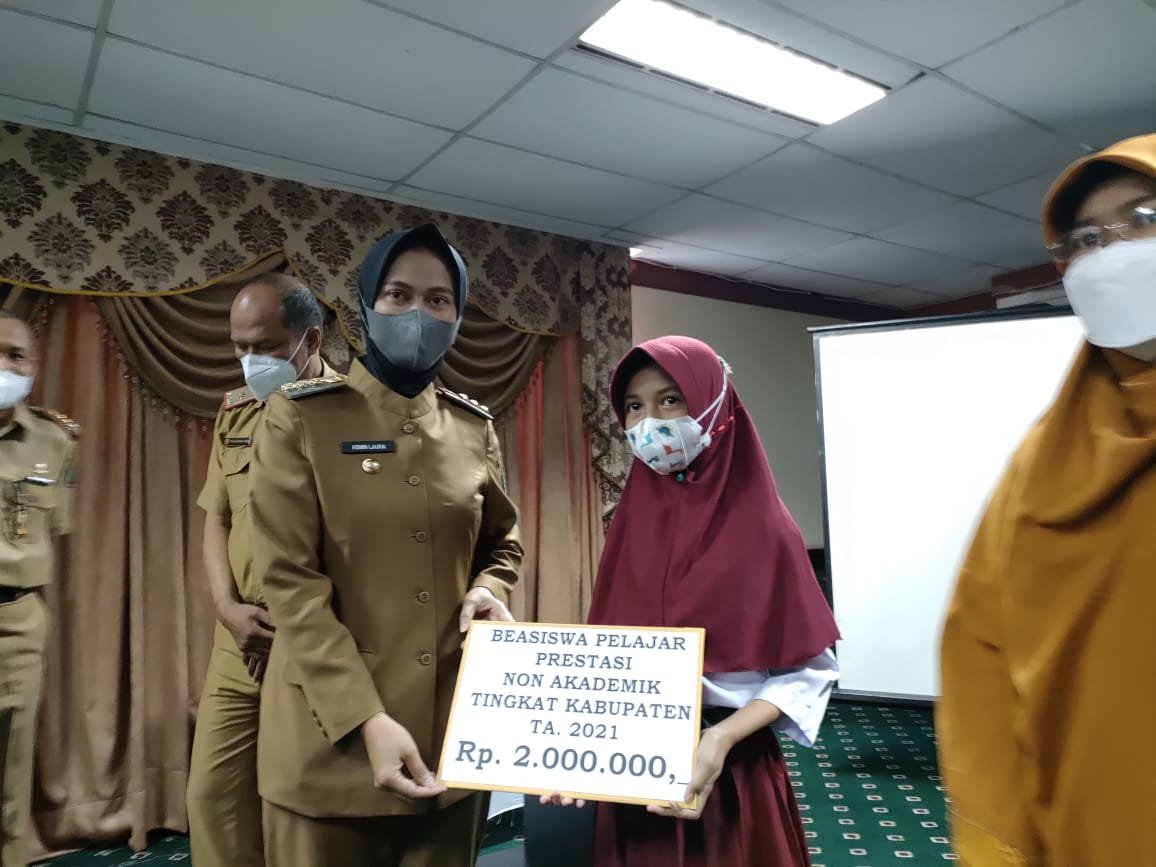 Bupati Nunukan Hj Asmin Laura Hafid