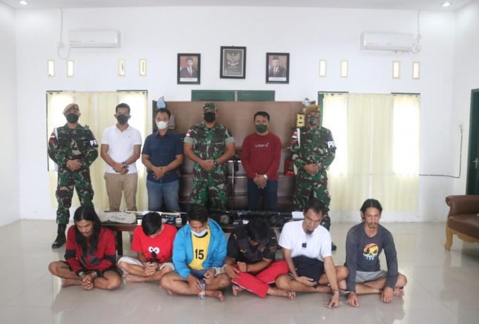 kurir sabu ditangkap. kurir sabu ditangkap.