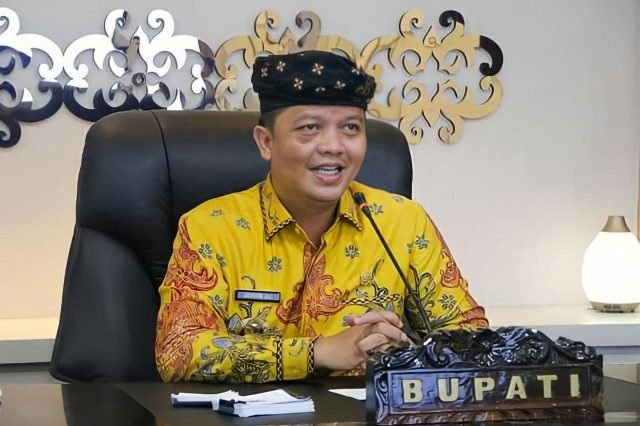 Bupati KTT Ibrahim ali.