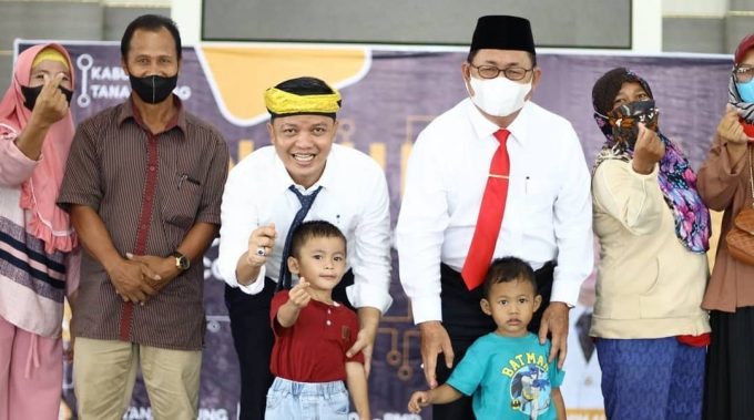 Bupati Ibrahim Ali dan Wabup Hendrik