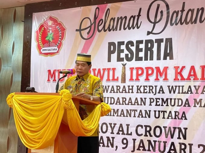 Gubernur Kaltara, Drs. H. Zainal Arifin Paliwang, SH.,M.Hum