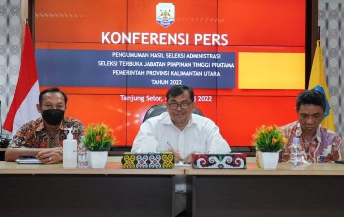 Konferensi pers yang digelar di ruang Command Center