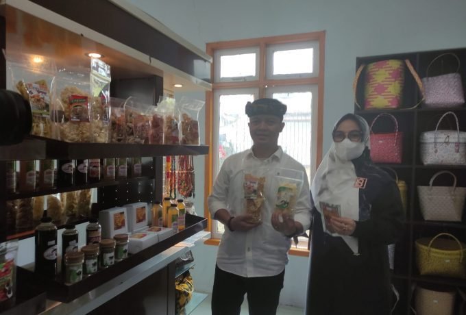 galeri produk lokal khas KTT galeri produk lokal khas KTT