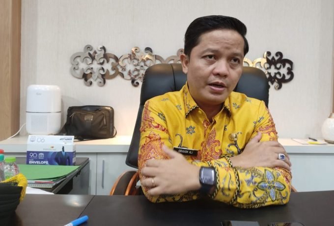 Bupati KTT Ibrahim Ali, A.Md