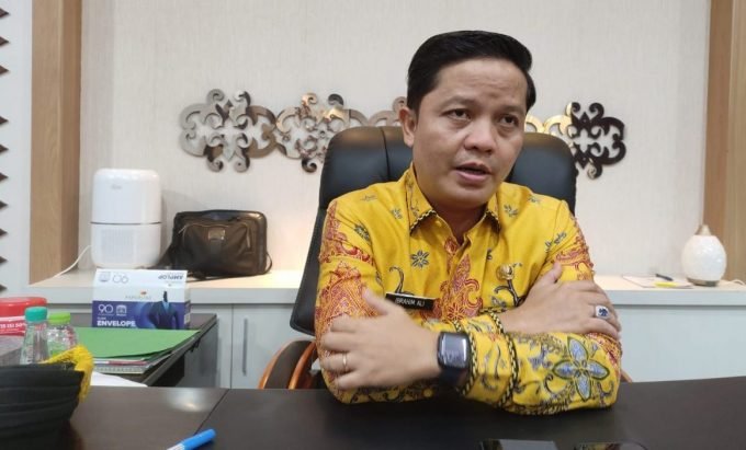 Bupati KTT Ibrahim Ali, A.Md