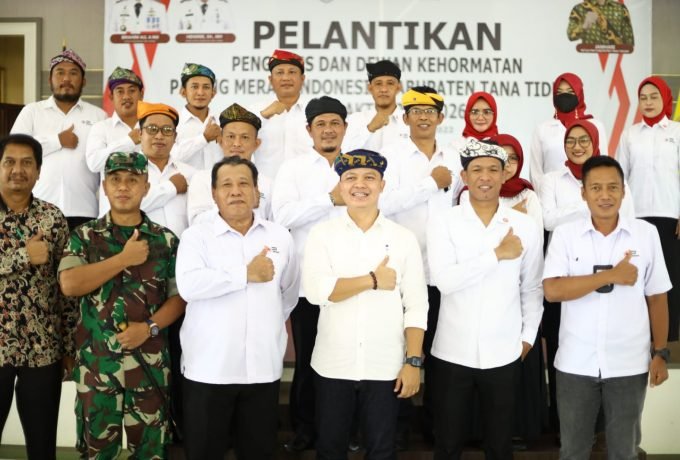 Pelantikan kepengurusan PMI KTT