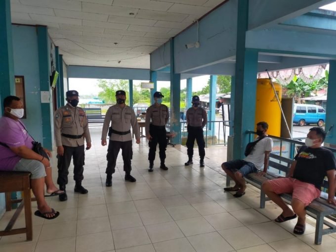 Penyisiran wilayah pelabuhan yang dilakukan personel Polres Malinau