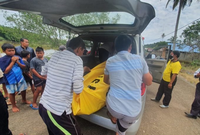 Evakuasi korban Evakuasi korban