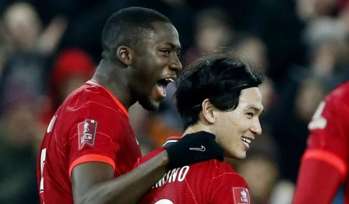 Selebrasi Takumi Minamino