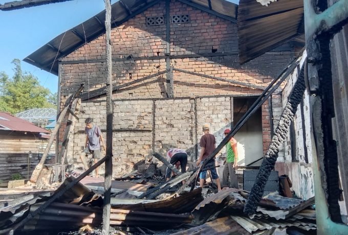 rumah terbakar di mamburungan