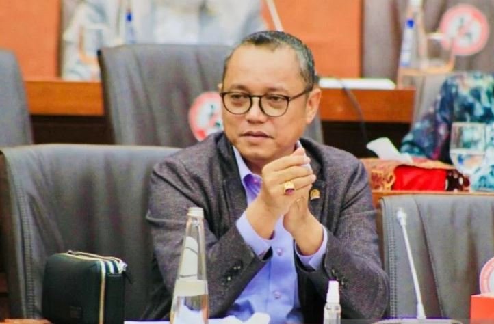 Deddy Yevri Hanteru Sitorus