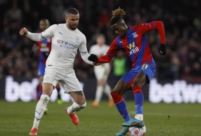 manc city Pemain Crystal Palace Wilfried Zaha