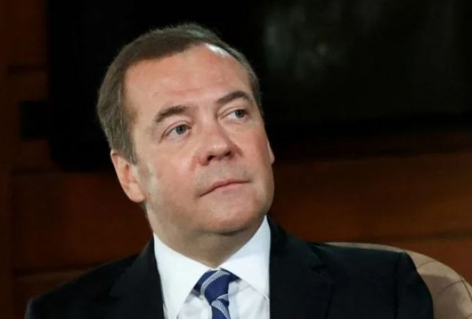 Mantan presiden Rusia Dmitry Medvedev