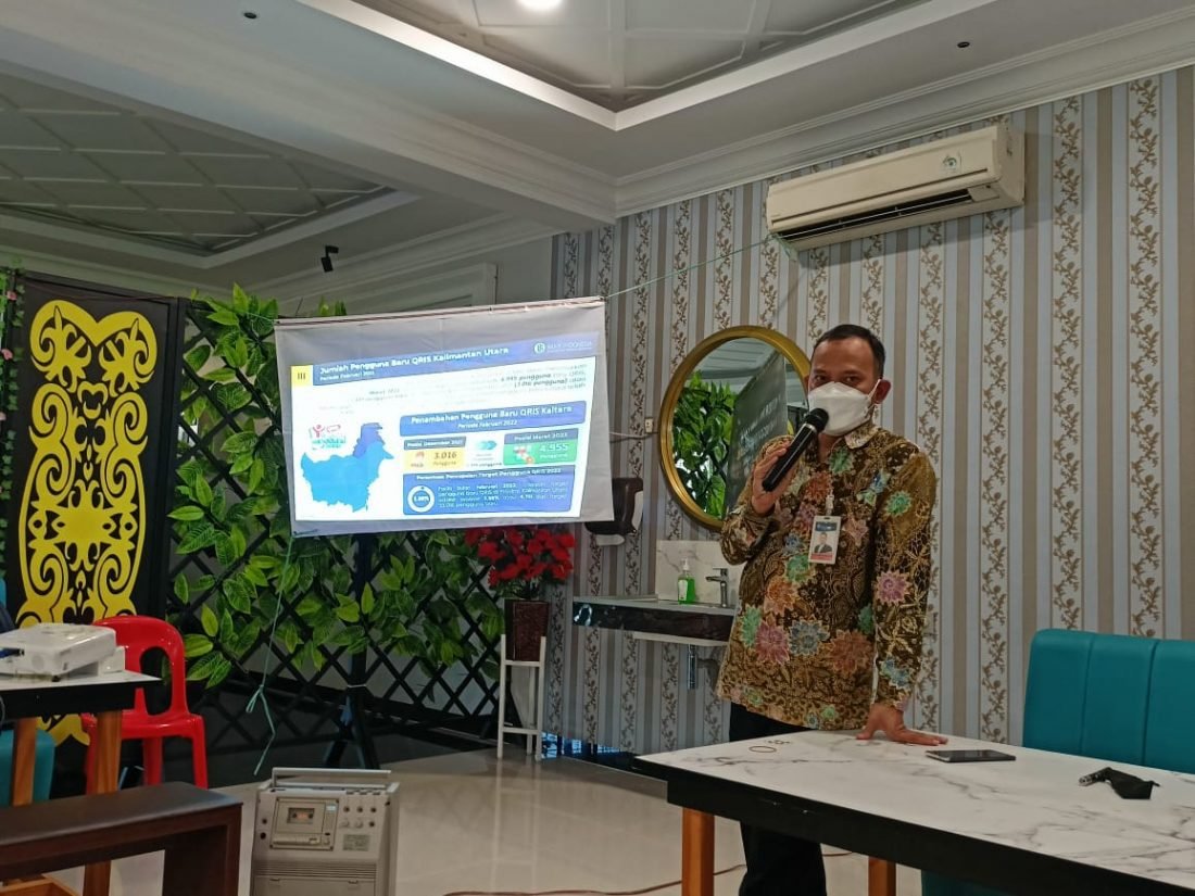 Kepala BI Perwakilan Kaltara, Teddy Arif Budiman menyampaikan pemaparan perkembangan QRIS di Kaltara. (Foto: Endah Agustina/Benuanta)