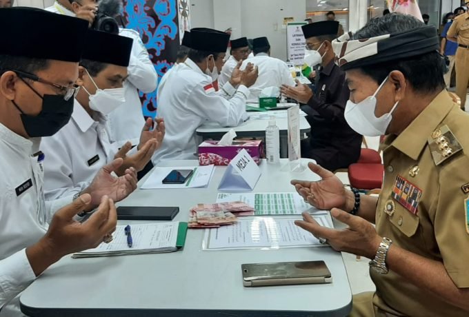 gubernur kaltara bayar zakat