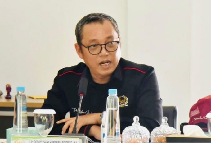 Deddy Yevri Hanteru Sitorus