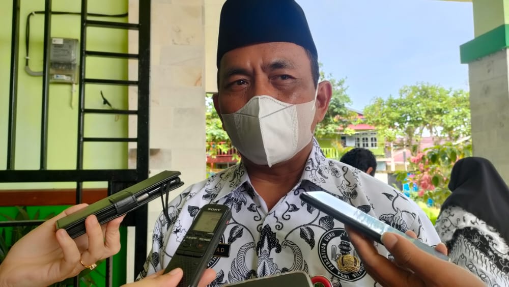 Kepala Dinas Pendidikan dan Kebudayaan Kabupaten Nunukan, Akhmad