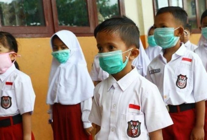 ilustrasi-siswa-menggunakan-masker-saat-belajar-di-sekolah