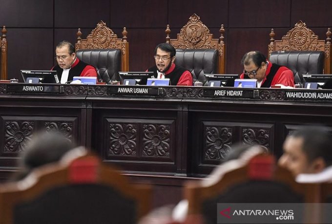 Sidang-Putusan-MK-111219-hma-2_1
