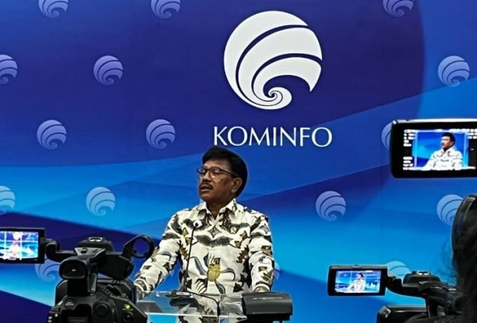 Menteri Komunikasi dan Informatika