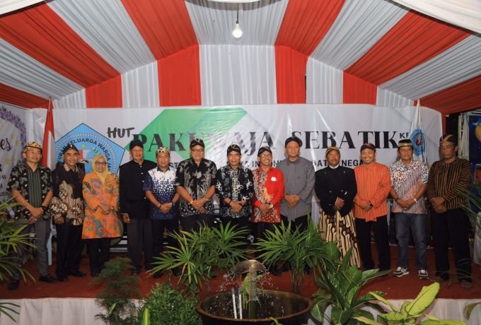 HADIR : Gubernur Kaltara saat menghadiri syukuran berdirinya Pakuwaja Sebatik.