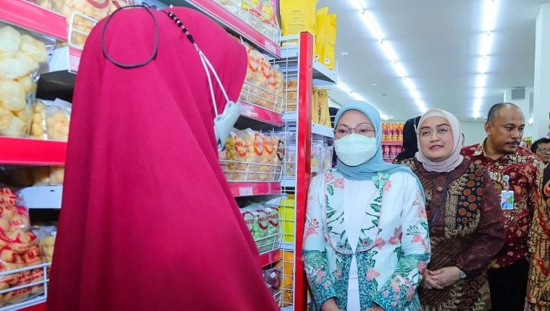 Menaker Ida Fauziyah