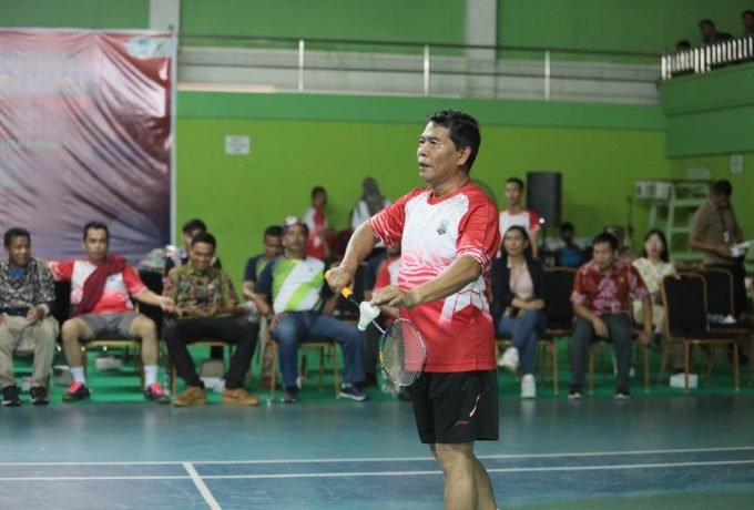 PEMBUKAAN : Gubernur Kaltara saat hadiri di pembukaan Kejuaraan Bulutangkis Kaltara antar OPD.