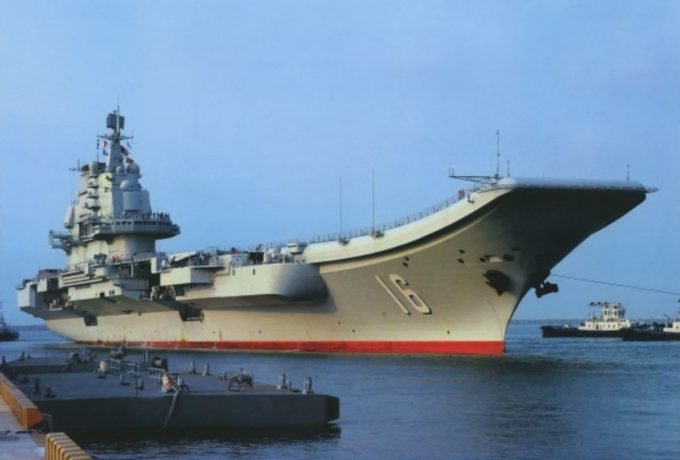 kapal induk China Liaoning