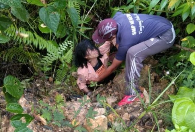 DITEMUKAN : Foto yang sempat beredar di kalangan warga saat ZI ditemukan dan diisukan merupakan korban penculikan anak. (ist)