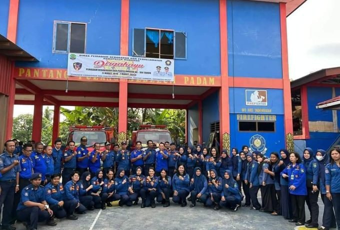 PMK : Pemadam Kebakaran dan Keselamatan Pemkab Nunukan saat foto bersama.