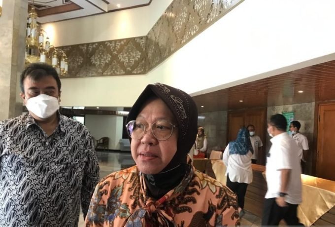 Menteri Sosial Tri Rismaharini