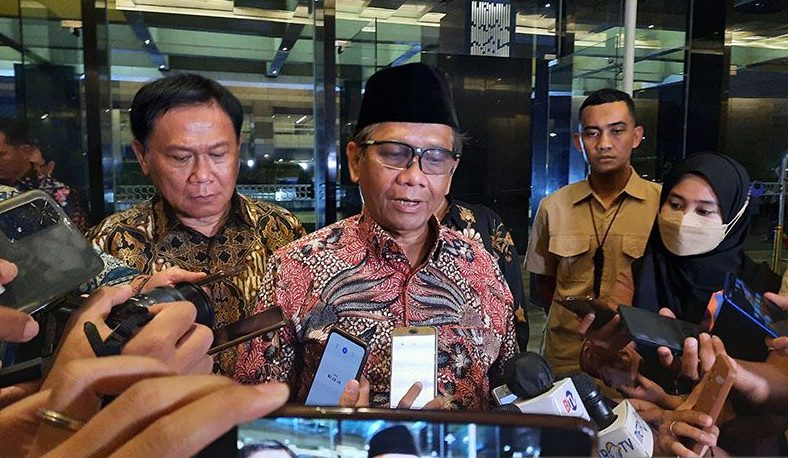 Menteri Koordinator Bidang Politik, Hukum, dan Keamanan (Menkopolhukam) Mahfud MD di Hotel Bidakara Jakarta, Kamis (18/5/2023). ANTARA/Fath Putra Mulya/aa.