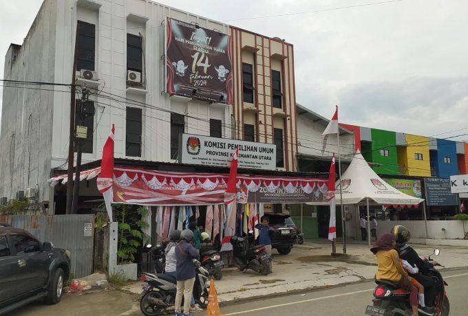 MASIH DIGUNAKAN : Kantor KPU Kaltara yang saat ini masih digunakan berada di kawasan Jalan Sengkawit, Tanjung Selor, Kabupaten Bulungan.
