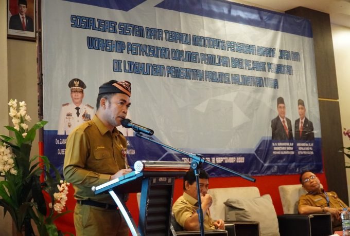 SOSIALISASI : Asisten bidang Perekonomian dan Pembangunan Setprov Kaltara, Dr. Bustan, SE., M.Si membuka Sosialisasi SIMADU MORASA di Hotel Luminor Tanjung Selor.