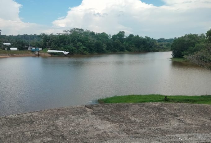 Embung di Sungai Maya