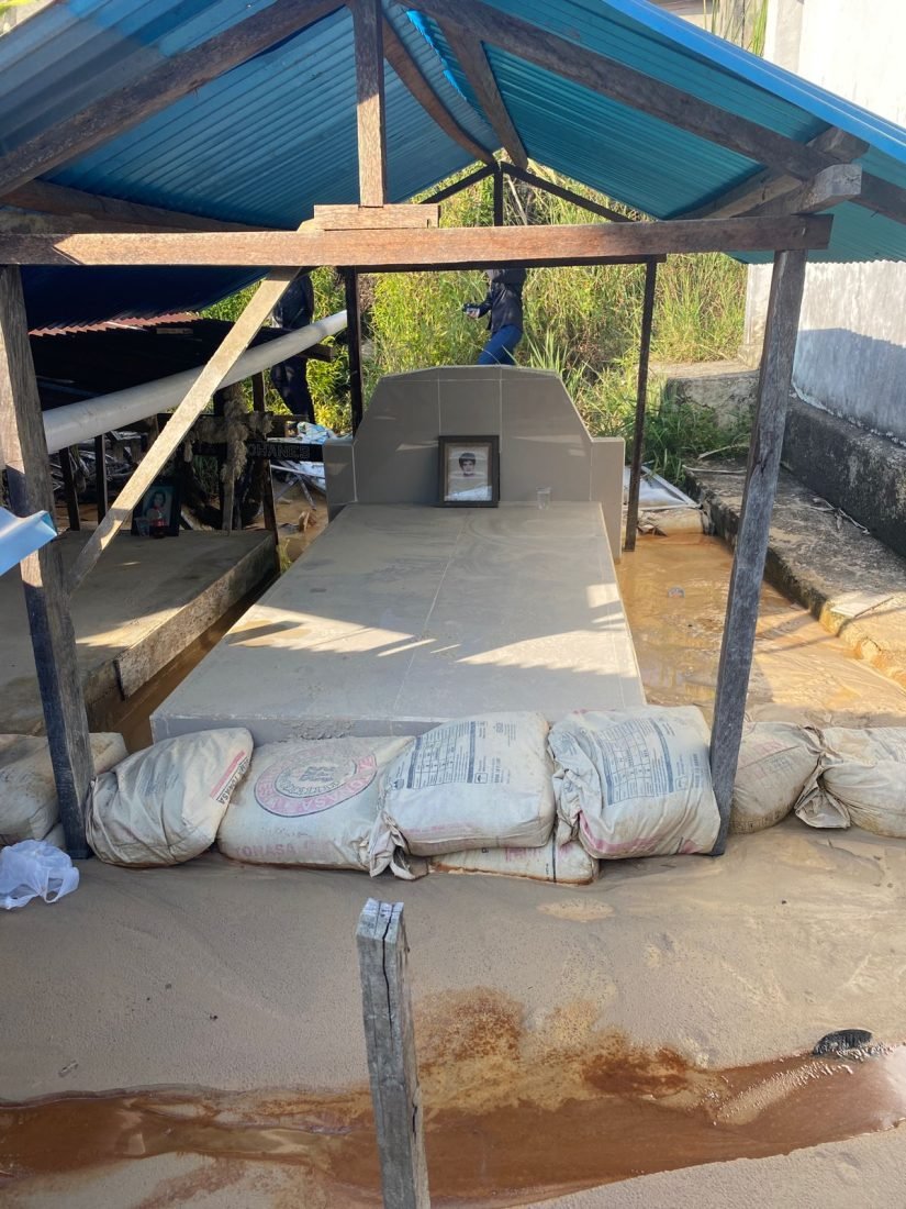 Kuburan di Juata Laut