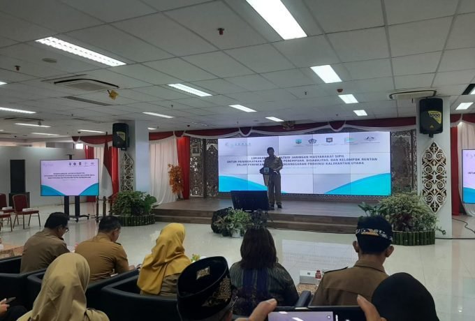 PAPARAN: Wakil Gubernur Kaltara Yansen TP saat paparan terkait peningkatan partisipasi perempuan, disabilitas dan kelompok rentan.