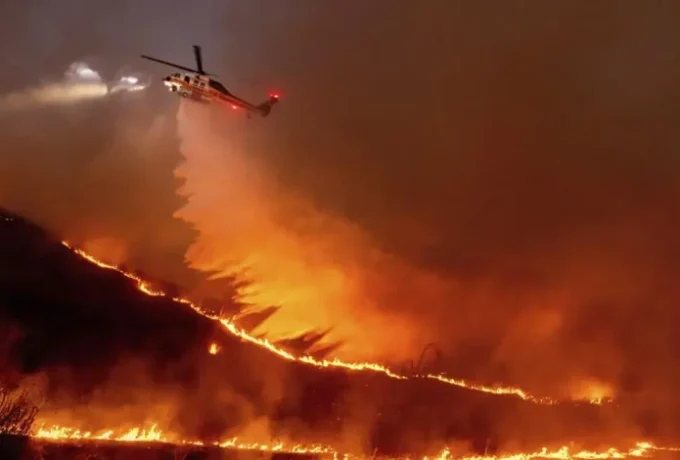 Kebakaran-hutan-Los-Angeles