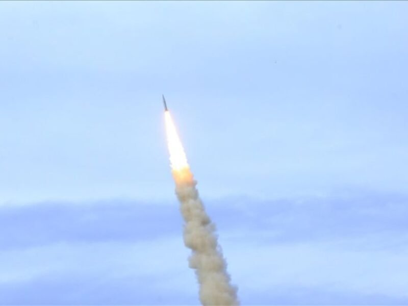 ilustrasi-rudal-Iran