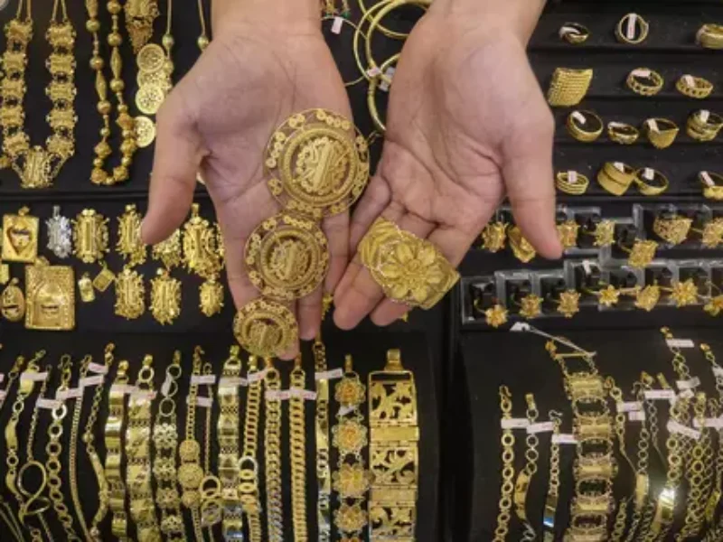 1745043558-4941x3294